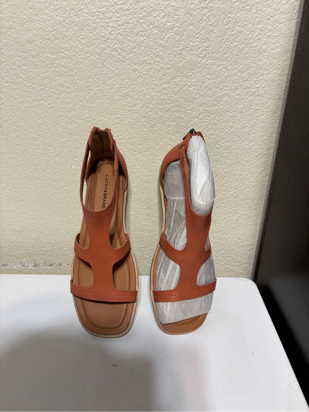 Lucky Brand Women's Rust-Tone Leather Strappy Sandals